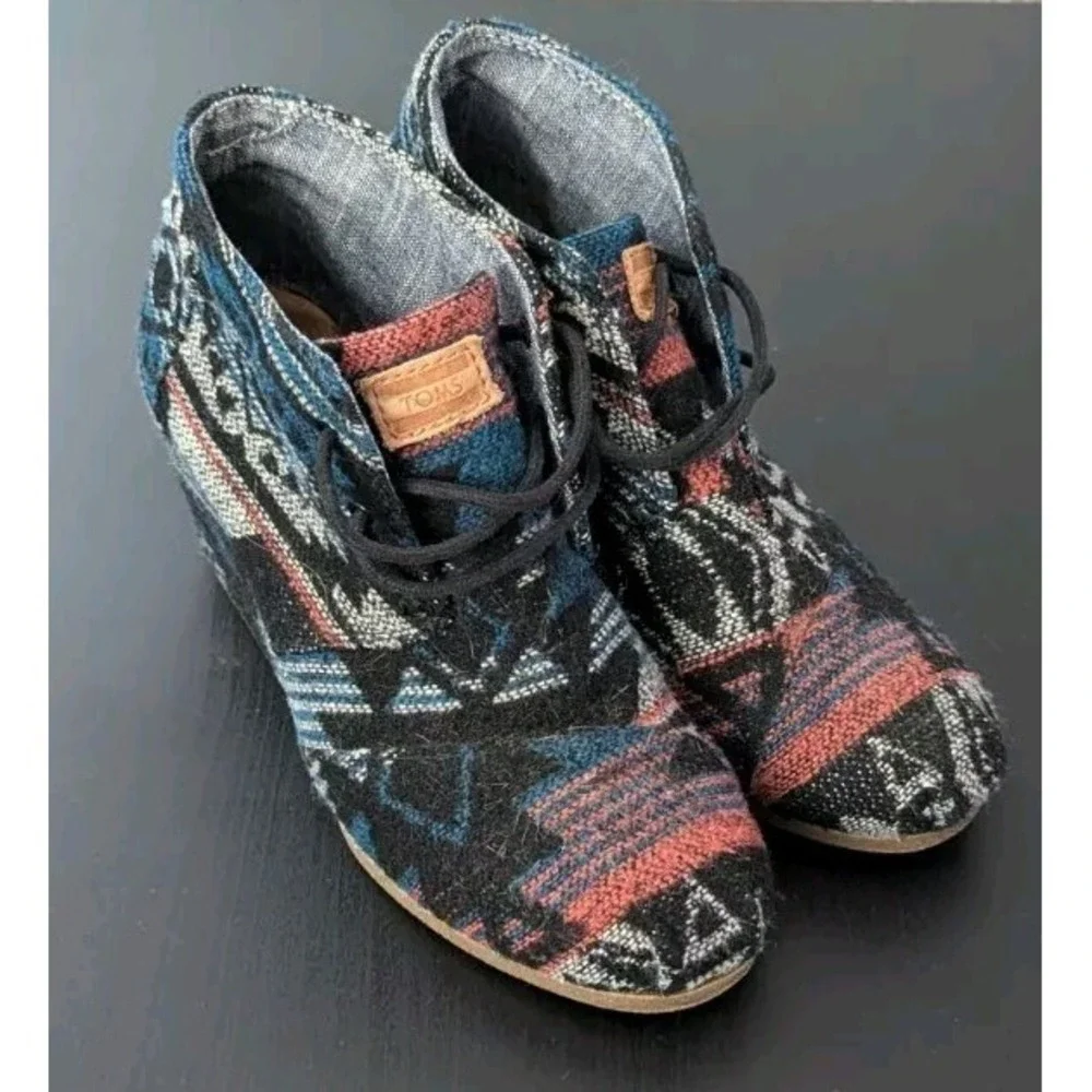 Toms‎ Boho Navaho Desert Wedge Bootie in Aztec Jacquard, Size W6.5
